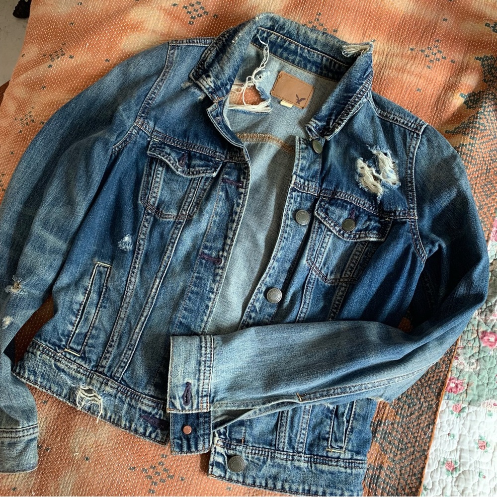 AEO Super Distressed Denim Jacket